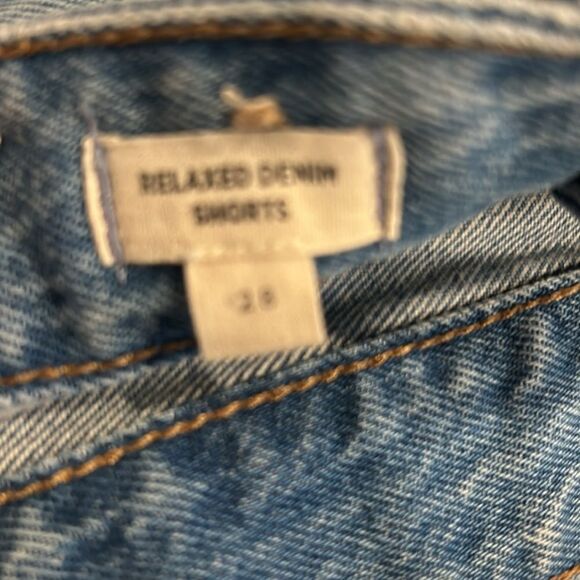 Madewell relaxed denim shorts, distressed size 28 - Picture 4 of 7